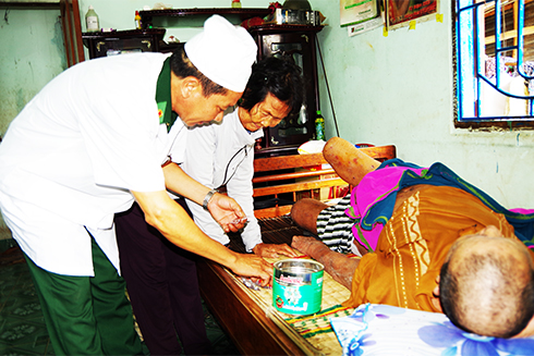 Siết chặt tình hữu nghị Việt  Lào từ mô hình y tế quân dân kết hợp