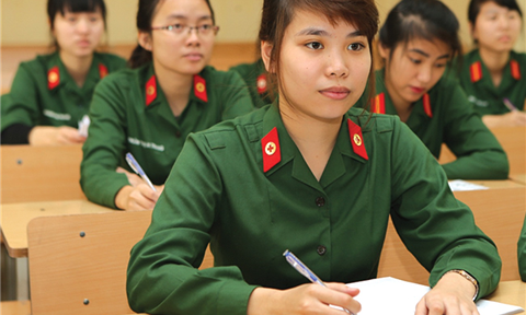 Thí sinh nữ cần cân nhắc chỉ tiêu tuyển sinh các trường quân đội tối đa chỉ 10%