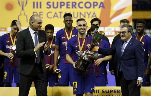 Thắng trong loạt luân lưu, Barca giành Siêu Cup Catalonia