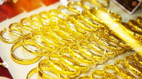 Chịu áp lực lớn, vàng giảm chưa dừng