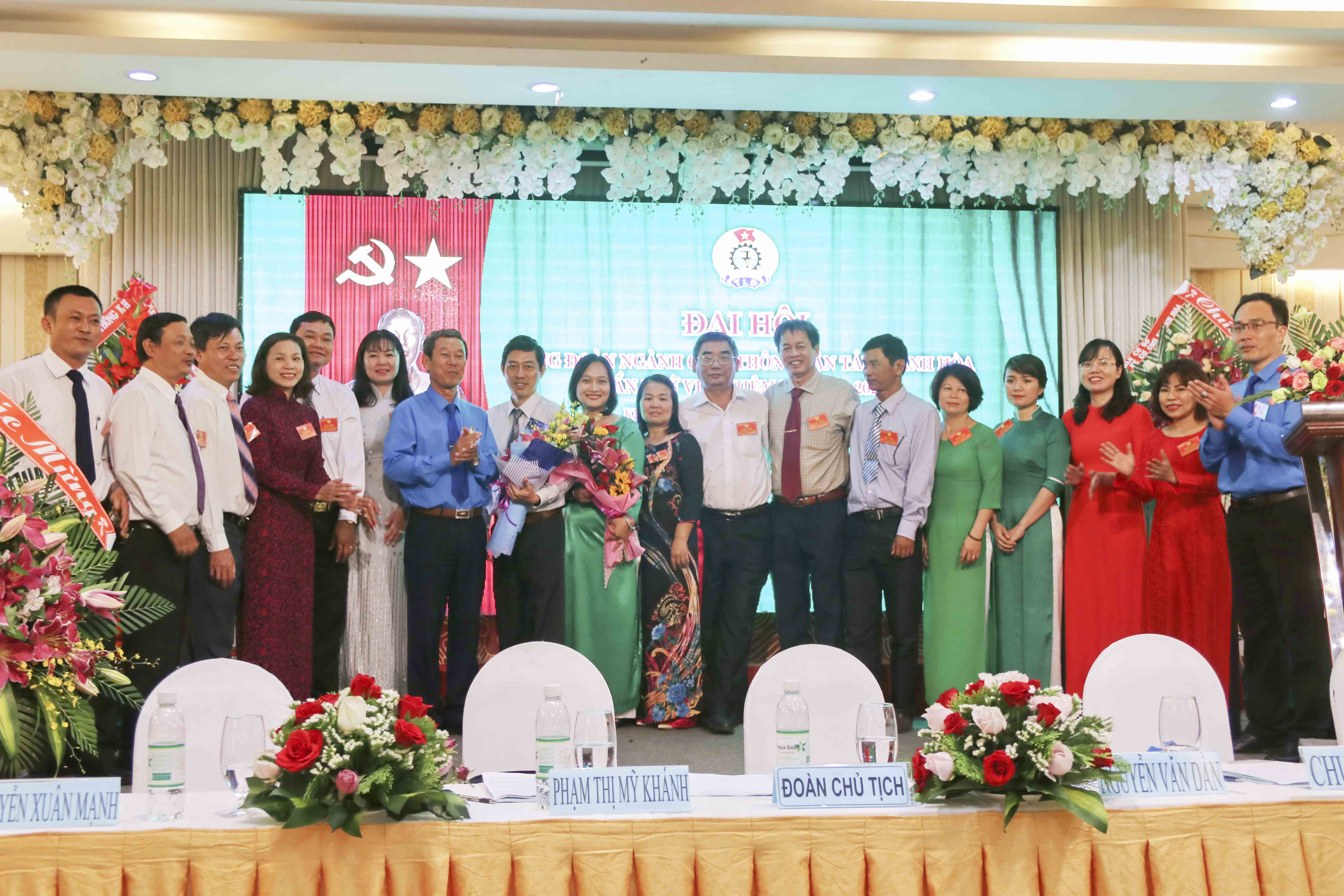 Phấn đấu kết nạp 700 đoàn viên