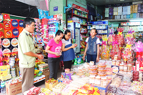 Checking goods at a market in Nha Trang