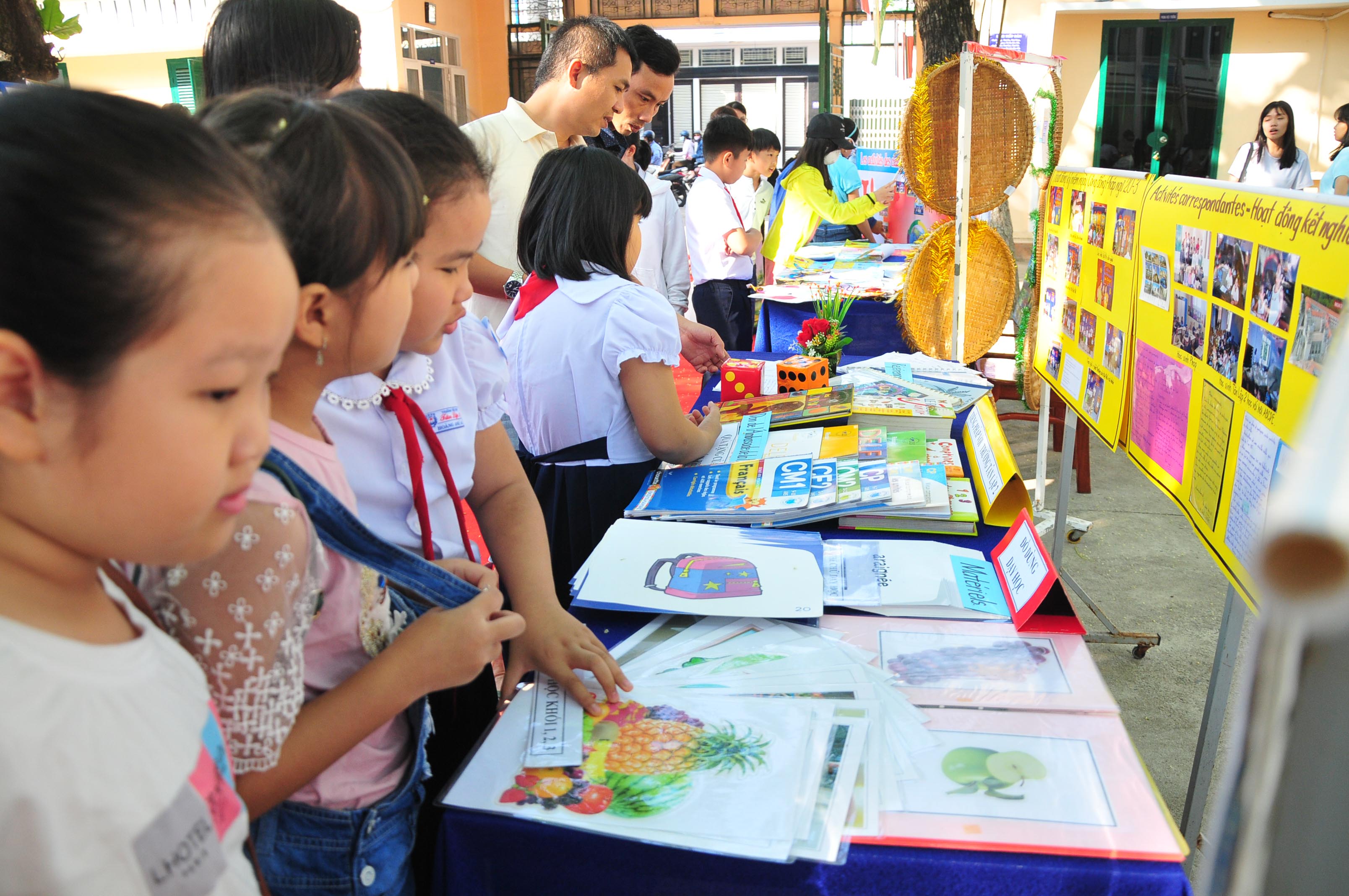 Giao lưu kỷ niệm 45 năm Ngày thiết lập quan hệ ngoại giao Việt Nam - Pháp