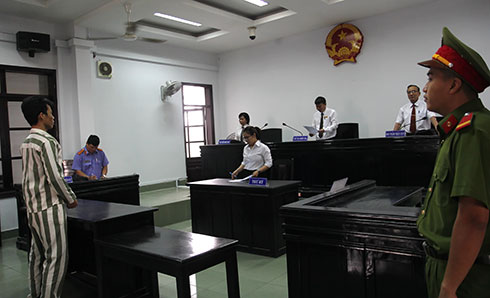 Trộm xe bị phát hiện vì còi chống trộm