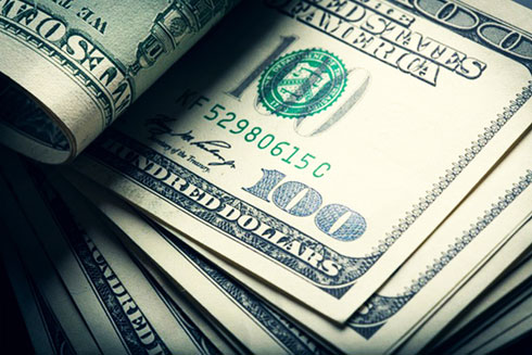 USD sụt giảm trước đe doạ mới