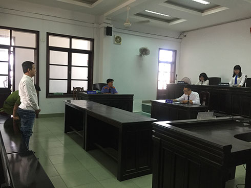 Quang cảnh phiên tòa.