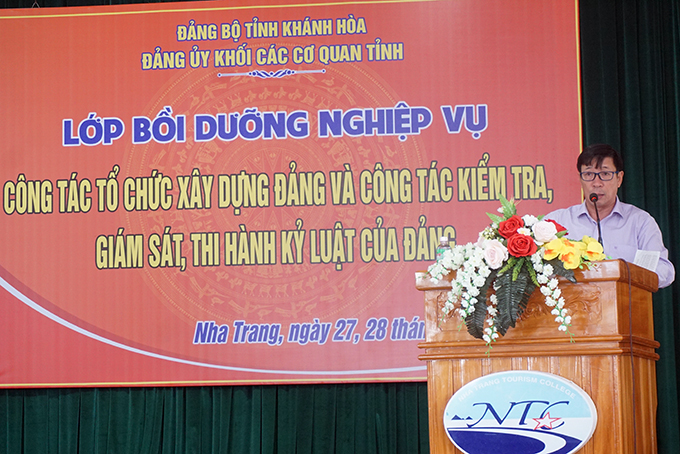 Bồi dưỡng nghiệp vụ công tác đảng cho đội ngũ cấp ủy cơ sở