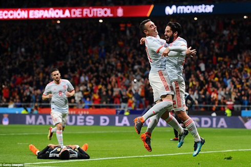 Tây Ban Nha - Argentina: Trận thảm bại đã được dự đoán trước