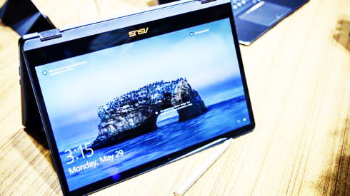  Asus ZenBook Flip S (UX370) được xem là mỏng nhất thế giới.