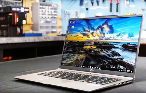  LG Gram là một trong thế hệ mới của dòng laptop LG có độ mỏng và nhẹ nhất hiện nay.