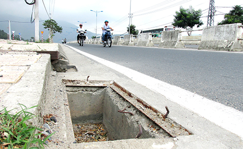 Quá nhiều nắp cống thoát nước bị mất