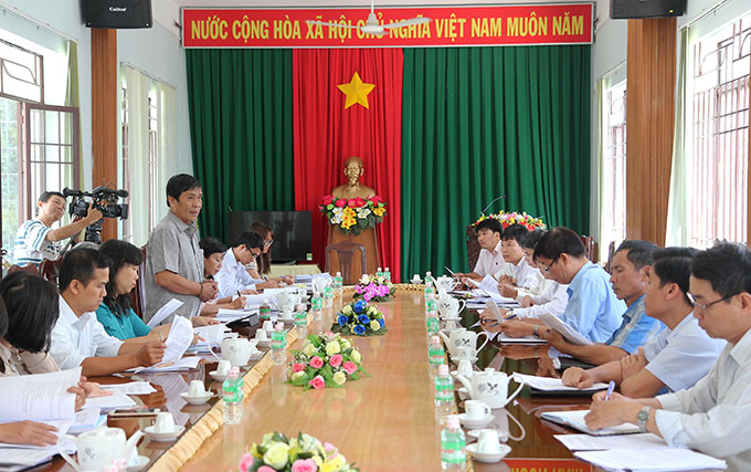 Giám sát cải cách hành chính, khiếu nại, tố cáo về đất đai tại 2 địa phương