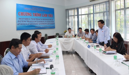 Ông Hà Ngọc Chiến kết luận tại buổi làm việc.