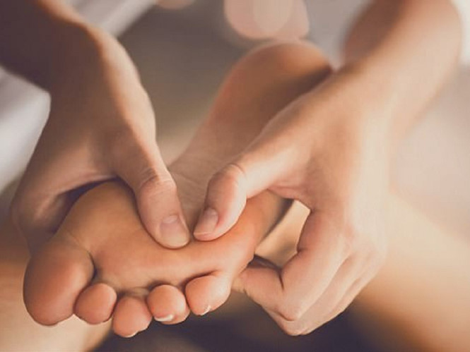 4 dấu hiệu ở bàn chân 'tố cáo' tình trạng sức khỏe của bạn
