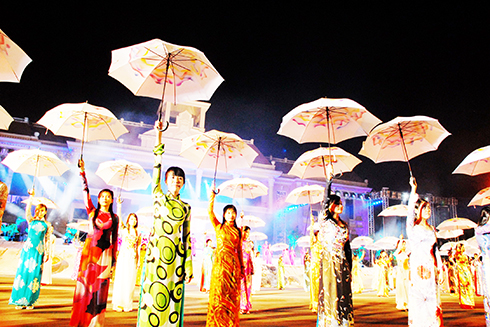 Nha Trang không còn là mảnh đất diễn nghệ thuật?