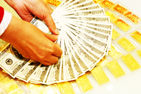 Căng thẳng lên cao, USD tụt đáy