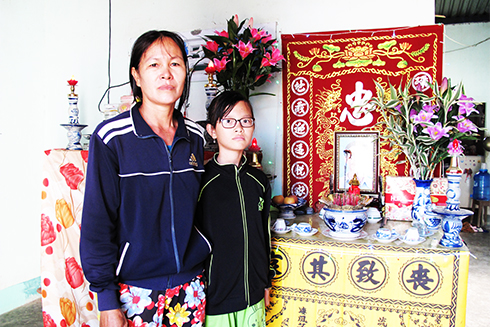 Chồng mất vì ung thư, vợ con khốn cùng