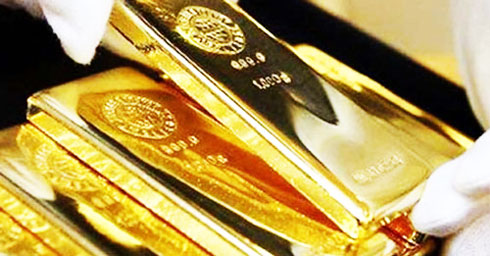 Đầu cơ xả hàng, vàng lao dốc xuống đáy