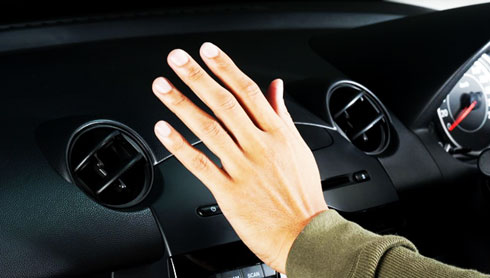 Lái xe bật điều hòa sẽ tiết kiệm xăng hơn