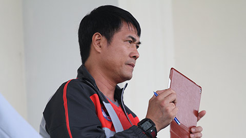 HLV Hữu Thắng là một trong số những HLV được cấp chứng chỉ Pro AFC đầu tiên ở Việt Nam