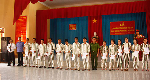 279 phạm nhân được giảm án dịp lễ 30-4