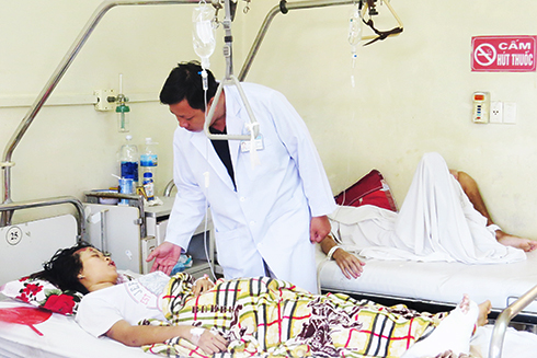 4 ngày nghỉ lễ: Gần 900 ca nhập viện