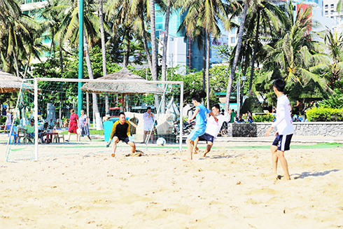 Khanh Hoa's 2018 beach football tournament promises an exciting competition