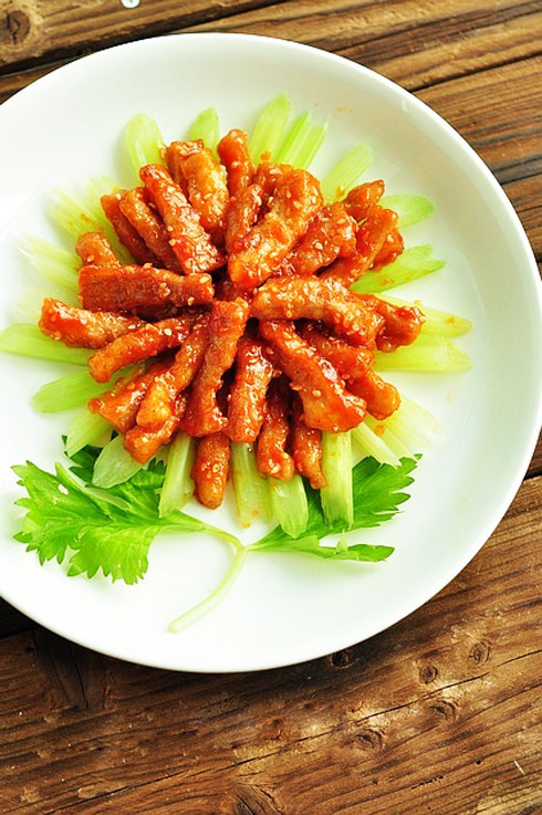 Thịt thăn xốt chua ngọt, công thức "tốc hành" cho ngày bận rộn