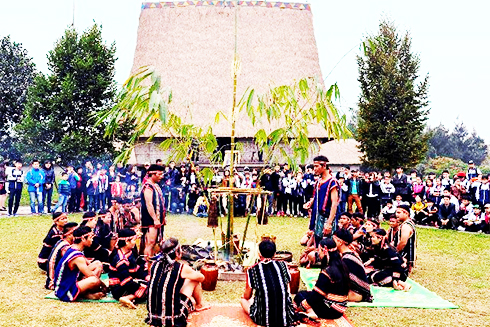 Hoạt động tháng 5 &quot;Bác Hồ với Tây Nguyên, Tây Nguyên với Bác Hồ&quot;