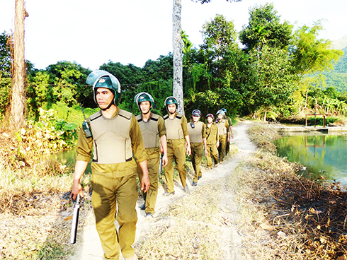 Tổ Tuần tra nhân dân ở xã Diên An.