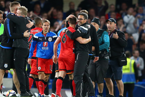 Khốc liệt cuộc chiến trụ hạng - lên hạng