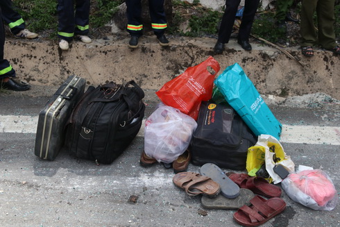 Hiện trường vụ lật xe khách trên đèo Khánh Lê