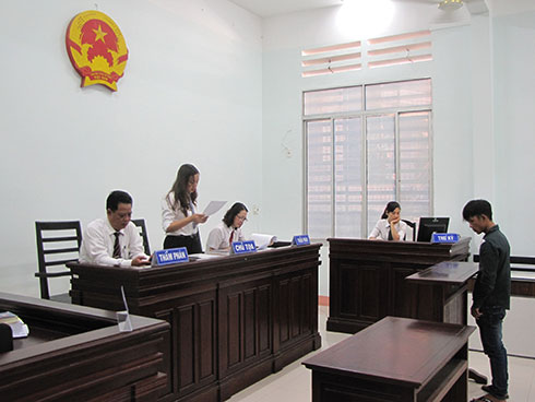 Phát hiện đồ trộm cắp, bạn mang tài sản nộp công an