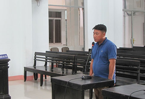 Lừa bán đất, chiếm đoạt 1,5 tỷ đồng