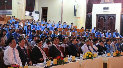 Tiếp tục đổi mới, tập hợp, đoàn kết, xây dựng đội ngũ công nhân, người lao động ngày càng lớn mạnh (*)