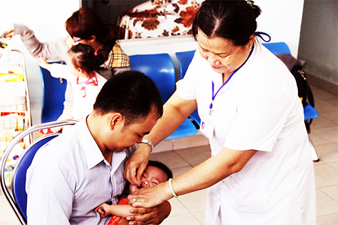 Hãy đưa trẻ đi uống vitamin A