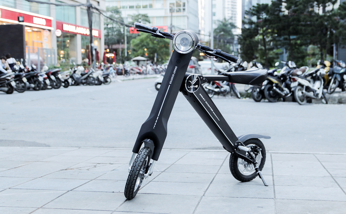 Xe điện gấp lạ mắt giá 15 triệu tại Việt Nam