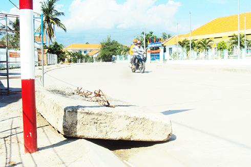 Cần thu dọn khối bê tông