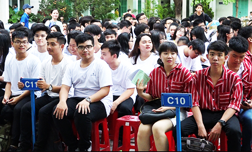 Học sinh Trường THPT Nguyễn Văn Trỗi (TP. Nha Trang)