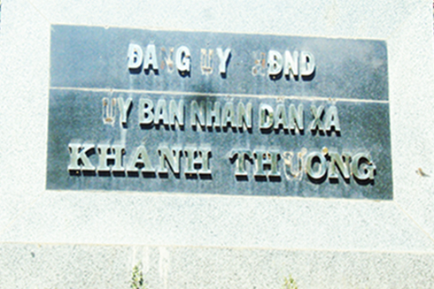 Bảng hiệu bị rơi chữ