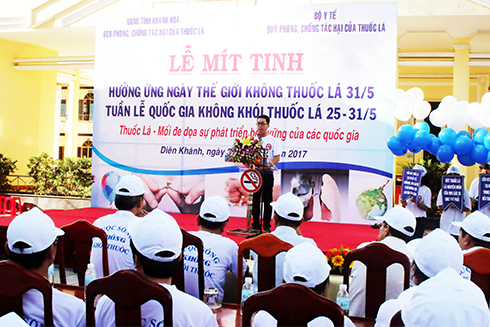 Người bệnh tim mạch: Cần từ bỏ hút thuốc lá