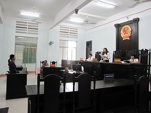 Trộm xong vờ phá khóa, tạo hiện trường giả