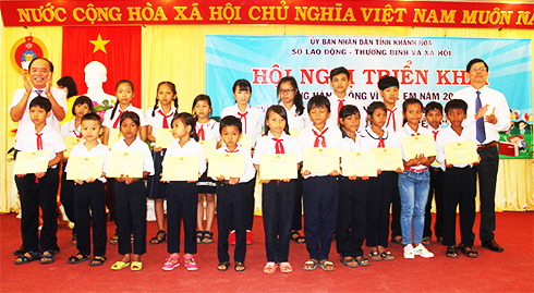 Phát động tháng hành động vì trẻ em năm 2018