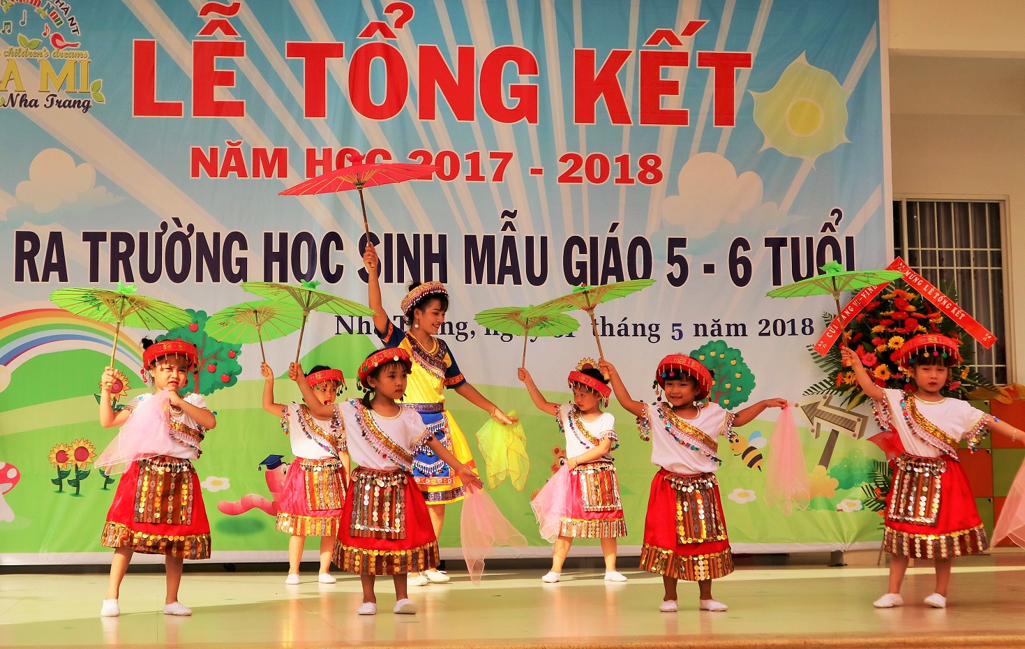 Trường Mầm non Họa Mi Nha Trang tổng kết năm học 2017-2018