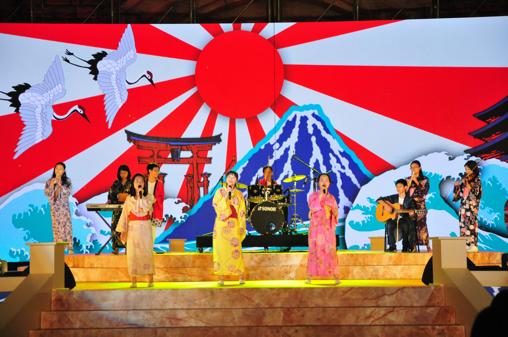 Performance of Vietnamese and Japanese children