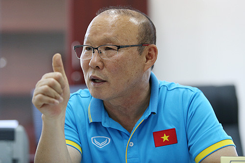 HLV Park Hang-seo được giao chỉ tiêu đưa Việt Nam vào chung kết AFF Cup 2018. Ảnh: Lâm Thỏa