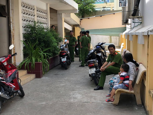 Bé trai tử vong tại nhà giữ trẻ tự phát