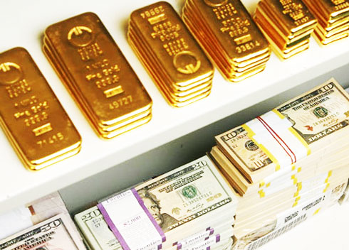 Thế giới xuống dốc, trong nước vẫn tăng đều