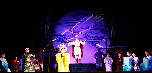 Chuyện xưa sáng mãi hôm nay