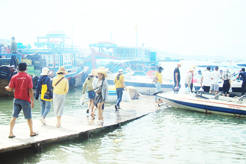 Cầu dẫn đưa khách không an toàn